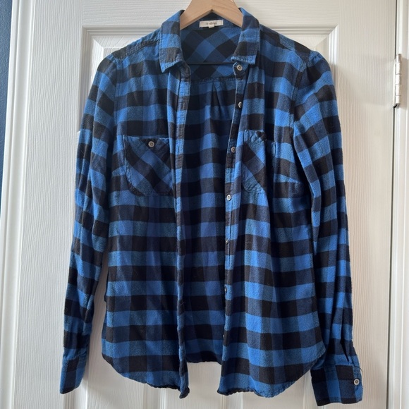 Fall Flannel Weather 🍁🌻🍂  Plaid checkered Button Down Top - Picture 1 of 4